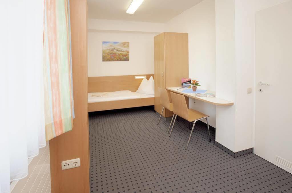Hostel Jugendgästehaus *